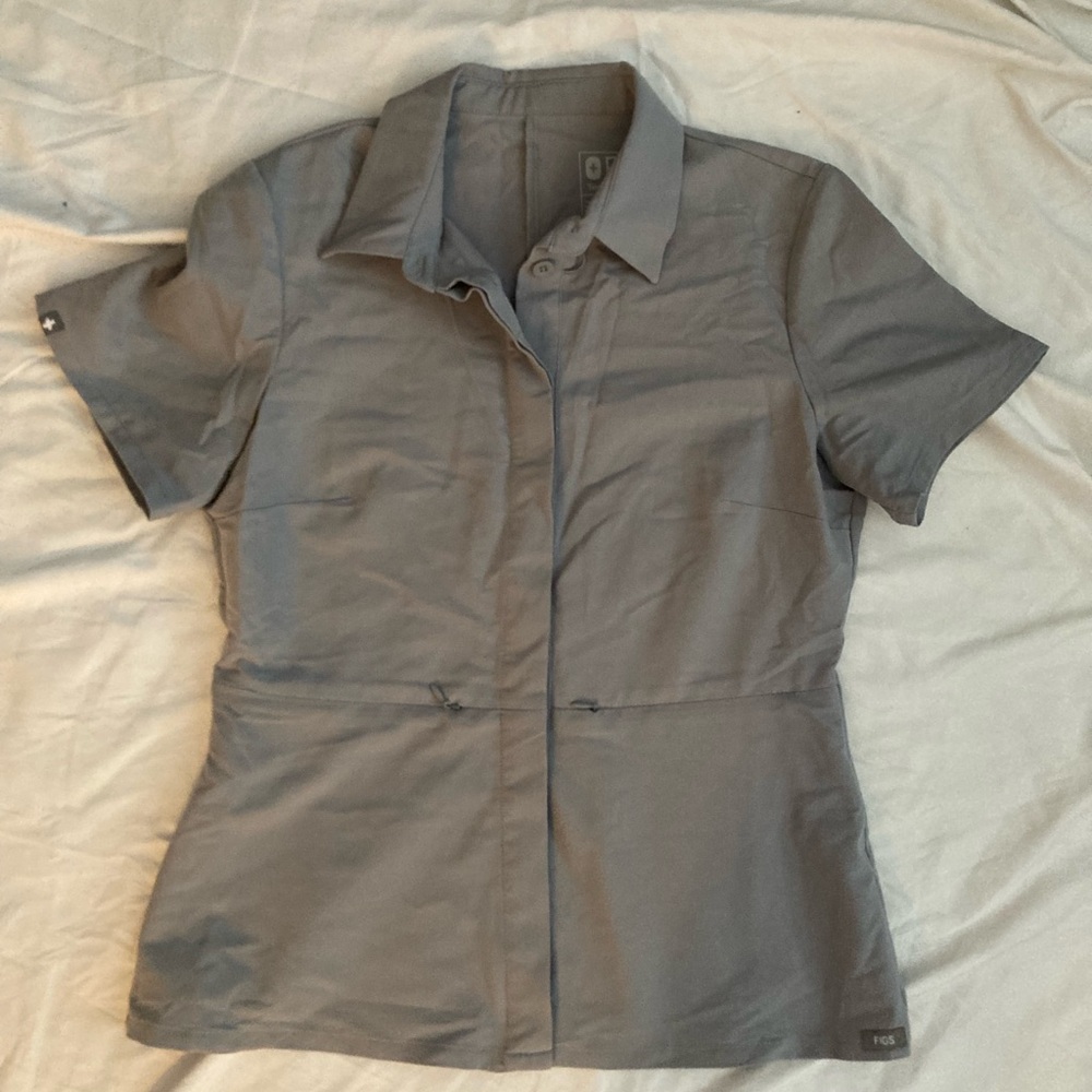 FIGS Fiero Technical Collection Scrub Top Graphite Gray Size S